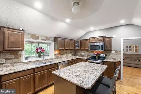 171 Sinking Spring Ln, Gore, VA 22637 photo 12