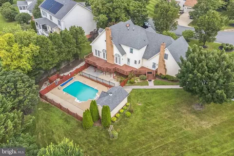 101 Winterberry Ct, Winchester, VA 22602