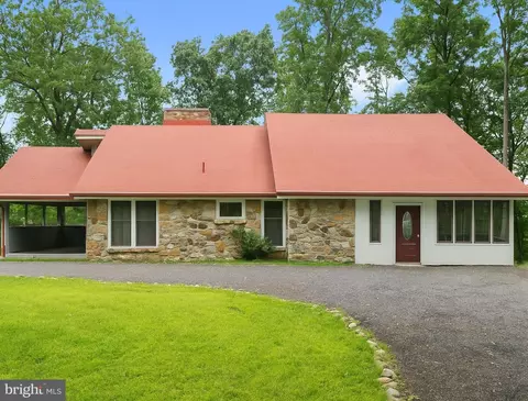 Exterior - 265 Slate Ln, Stephenson, VA 22656 photo 5 of 5