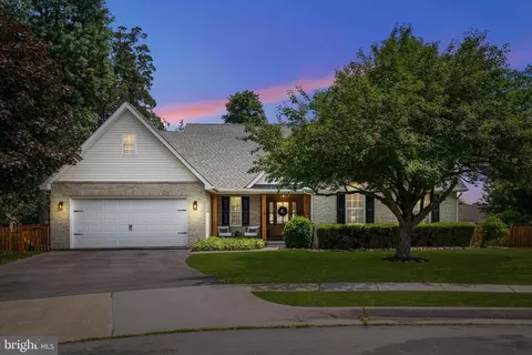 111 Shelby Ct, Winchester, VA 22602