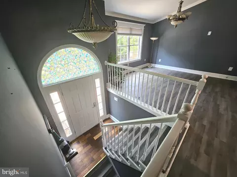Entry Way - 112 Eagle Trl, Winchester, VA 22602 photo 9 of 21