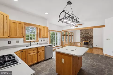 360 Clearview Dr, Clear Brook, VA 22624 photo 9