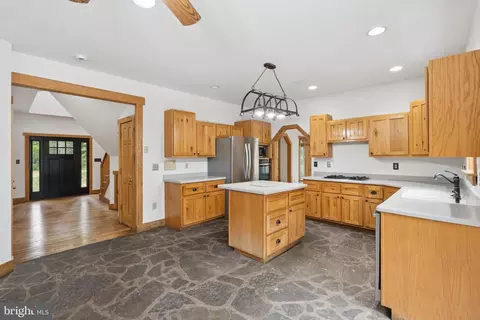360 Clearview Dr, Clear Brook, VA 22624 photo 7