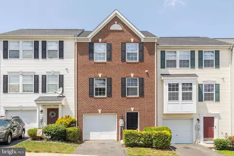222 Monticello Sq, Winchester, VA 22602