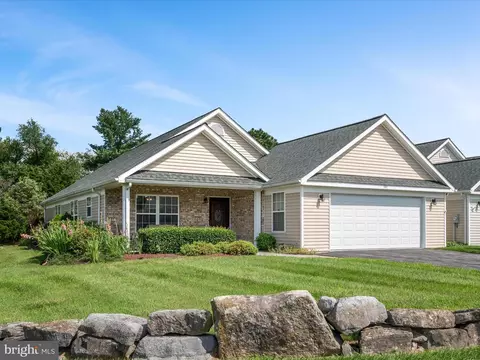 101 Rosewood Ln, Winchester, VA 22602