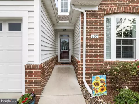 109 Bleeding Heart Dr, White Post, VA 22663 photo 9