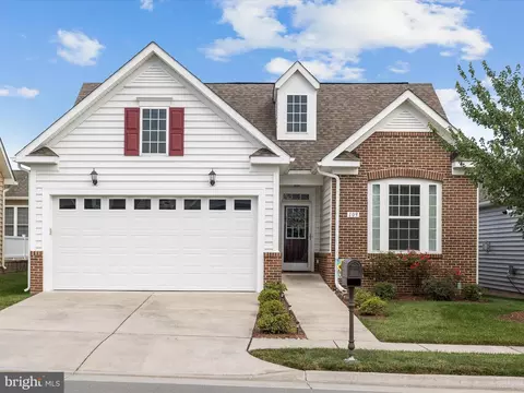 109 Bleeding Heart Dr, White Post, VA 22663 photo 2