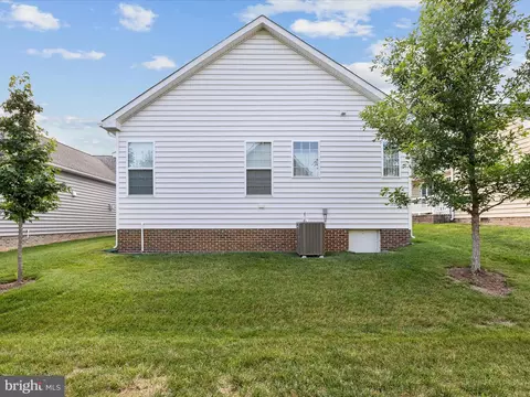109 Bleeding Heart Dr, White Post, VA 22663 photo 35