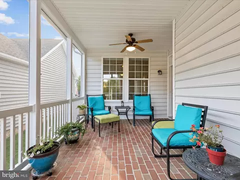 109 Bleeding Heart Dr, White Post, VA 22663 photo 5