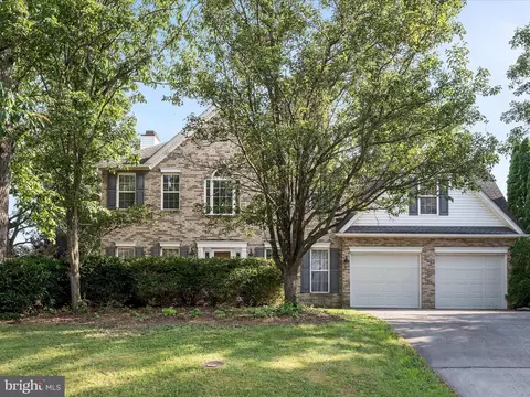 214 Cavalry Dr, Winchester, VA 22602