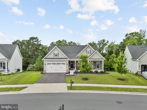 144 Skipper Dr, Lake Frederick, VA 22630