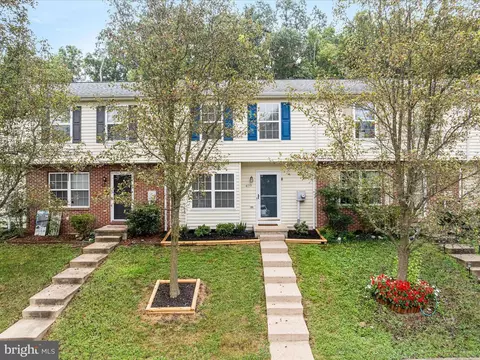 429 Ridgefield Ave, Stephens City, VA 22655