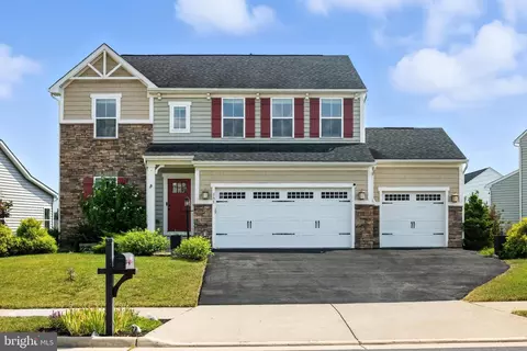 135 Skipper Dr, Lake Frederick, VA 22630