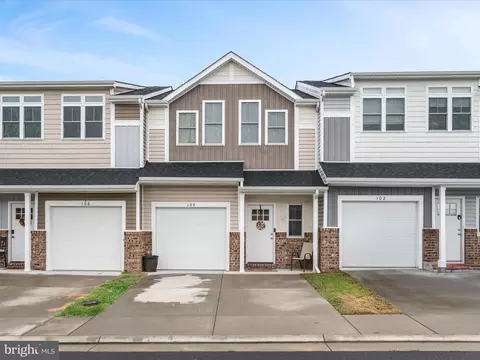 104 Stella Ct, Stephens City, VA 22655