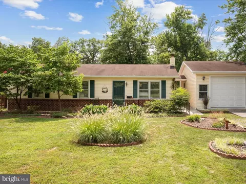 102 Maloy Dr, Winchester, VA 22602