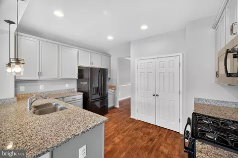 Entry Way - 218 Patchwork Dr, Stephenson, VA 22656 photo 6 of 16