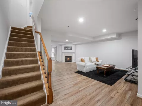 Living - 103 Prairie Pl, Stephenson, VA 22656 photo 5 of 7