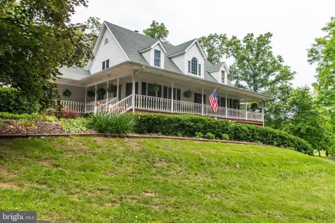 430 Saddleback Ln, Winchester, VA 22602