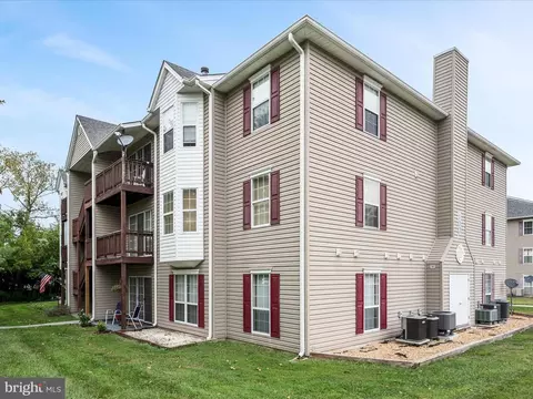 100 Timberlake Ter #1, Stephens City, VA 22655