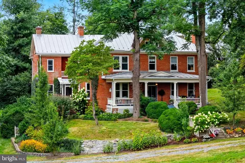 731 Apple Pie Ridge Rd, Winchester, VA 22603