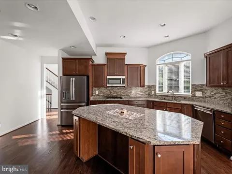 Kitchen - 205 Sawtooth Dr, Stephenson, VA 22656 photo 4 of 7