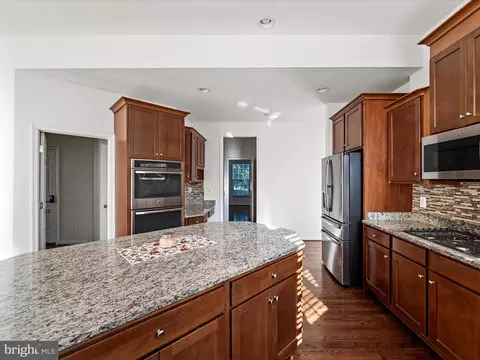 Kitchen - 205 Sawtooth Dr, Stephenson, VA 22656 photo 7 of 7