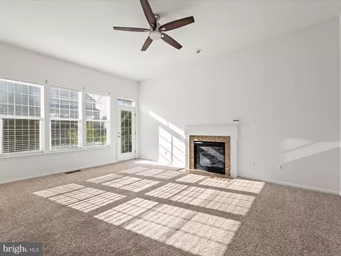 Living - 205 Sawtooth Dr, Stephenson, VA 22656 photo 5 of 8