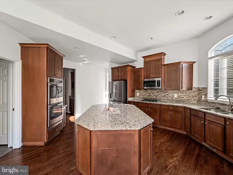 Kitchen - 205 Sawtooth Dr, Stephenson, VA 22656 photo 6 of 7