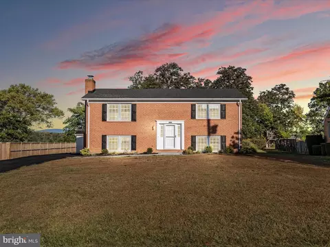 5051 Barley Dr, Stephens City, VA 22655