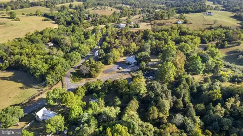 View/Area - 7189 Middle Rd, Middletown, VA 22645 photo 1 of 4