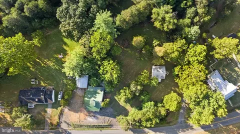 View/Area - 7189 Middle Rd, Middletown, VA 22645 photo 3 of 4
