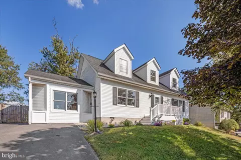 128 Pioneers Rd, Winchester, VA 22602