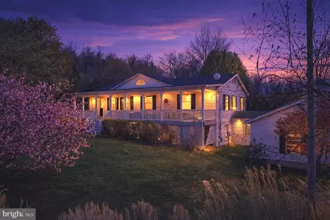 1049 Laurel Grove Rd, Winchester, VA 22602