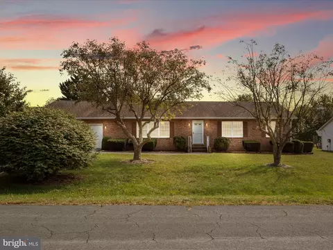 104 Wakeland Dr, Stephens City, VA 22655