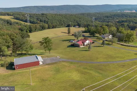 212 NW Whitacre Rd, Gore, VA 22637