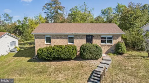 226 Somerset Dr, Stephens City, VA 22655