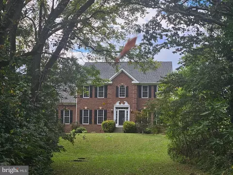 627 Chimney Cir, Middletown, VA 22645