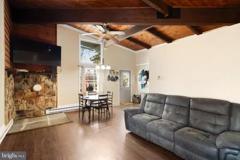 Other - 322 Masters Dr, Cross Junction, VA 22625 photo 4 of 10