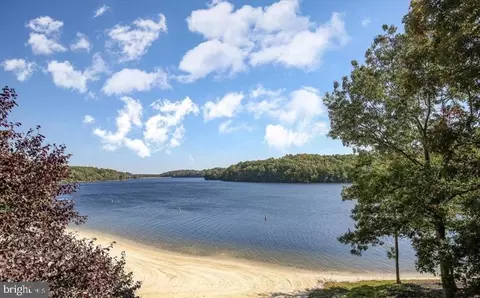 View/Area - 322 Masters Dr, Cross Junction, VA 22625 photo 1 of 3