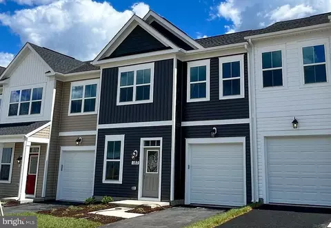 102 Heirloom, Winchester, VA 22603
