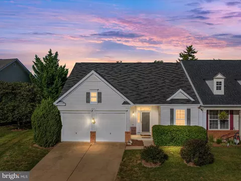 208 Spanish Oak Rd, Stephens City, VA 22655