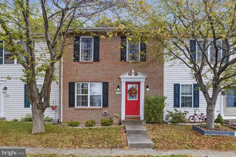 135 Sherando Cir, Stephens City, VA 22655