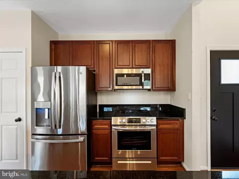 Kitchen - 711 Masters Dr, Cross Junction, VA 22625 photo 4 of 4