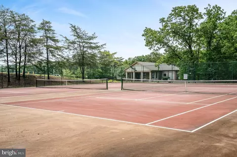 View/Area - 711 Masters Dr, Cross Junction, VA 22625 photo 12 of 18
