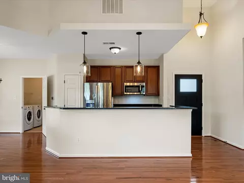 Kitchen - 711 Masters Dr, Cross Junction, VA 22625 photo 2 of 4