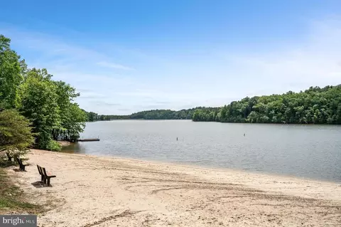 View/Area - 711 Masters Dr, Cross Junction, VA 22625 photo 13 of 18