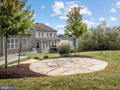 Exterior - 711 Masters Dr, Cross Junction, VA 22625 photo 9 of 12