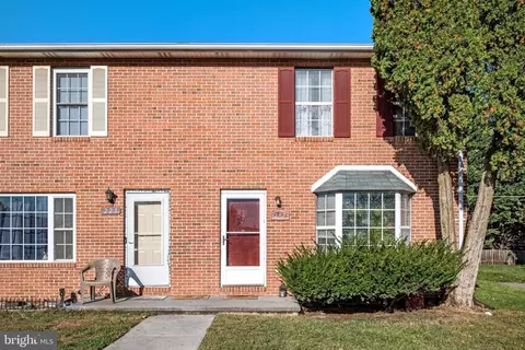 225 Nottoway Dr, Stephens City, VA 22655