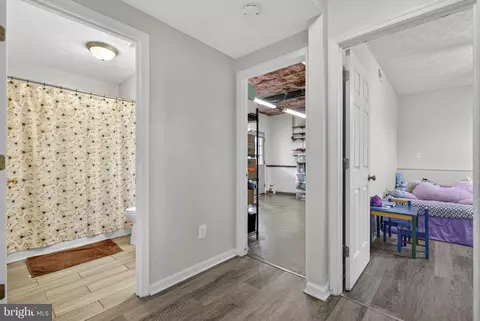 Entry Way - 2425 Third St, Middletown, VA 22645 photo 5 of 6