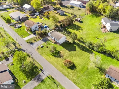 View/Area - 2425 Third St, Middletown, VA 22645 photo 3 of 11
